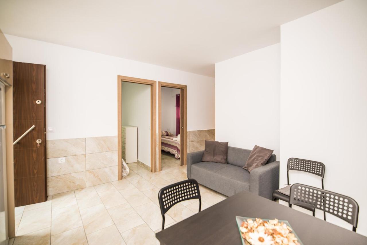 Chiclana 1 Apartment *